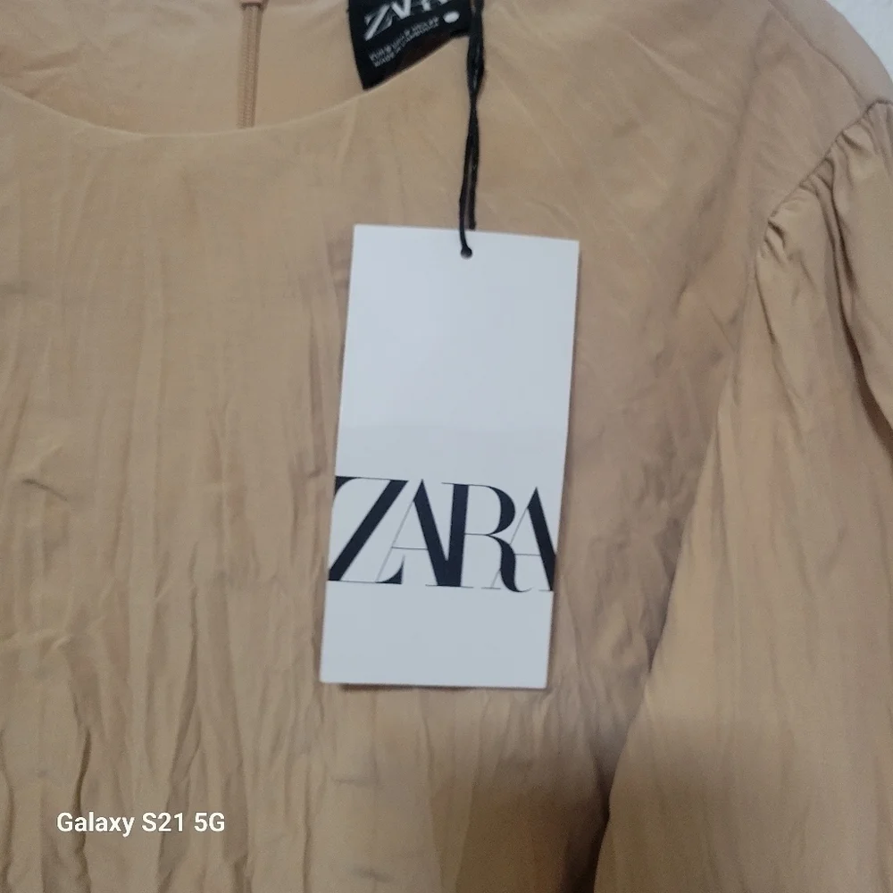 NWT Zara crinkle balloon sleeve top size  small
